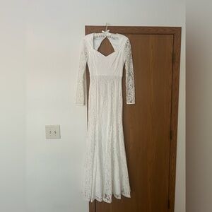 Lulus Fitted White Lace Dress Size Small